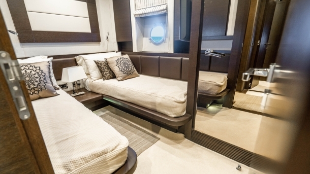 86’ Azimut Plane II Sea image 93
